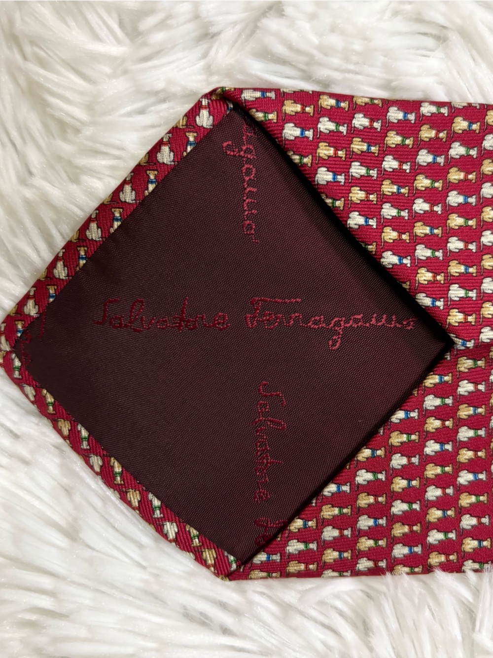 Salvatore Ferragamo Red Silk Tie with Gold-Cream Micro Pattern - Picture 5 of 9